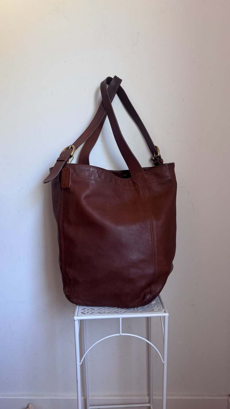 Vintage Coach British Tan  4082 XL Soho Duffle Bag Coach Confirmed Authentic